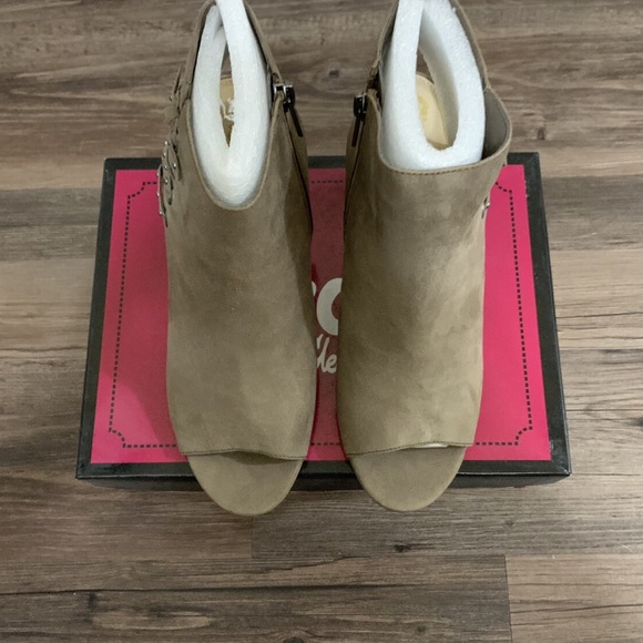 Circus By Sam Edelman Edna Taupe High Heel Booties Size 10 - Picture 8 of 11